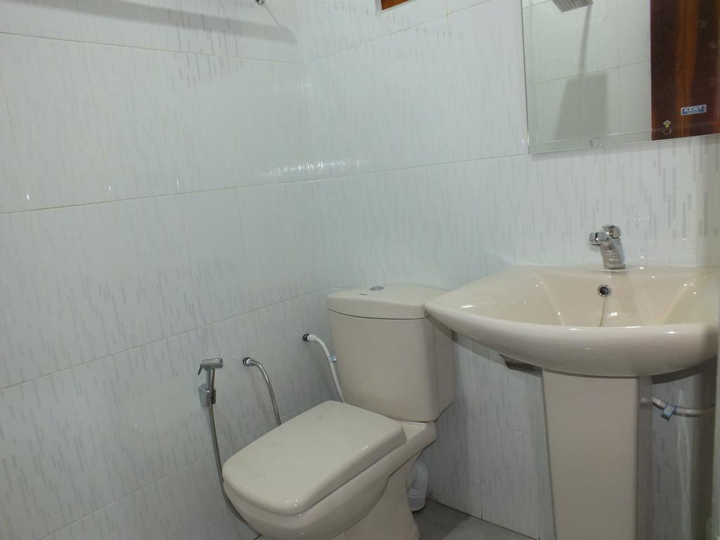 Beach Corner Hotel Weligama Ngoại thất bức ảnh