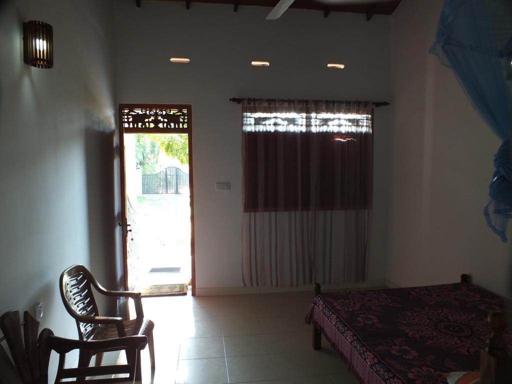 Beach Corner Hotel Weligama Phòng bức ảnh