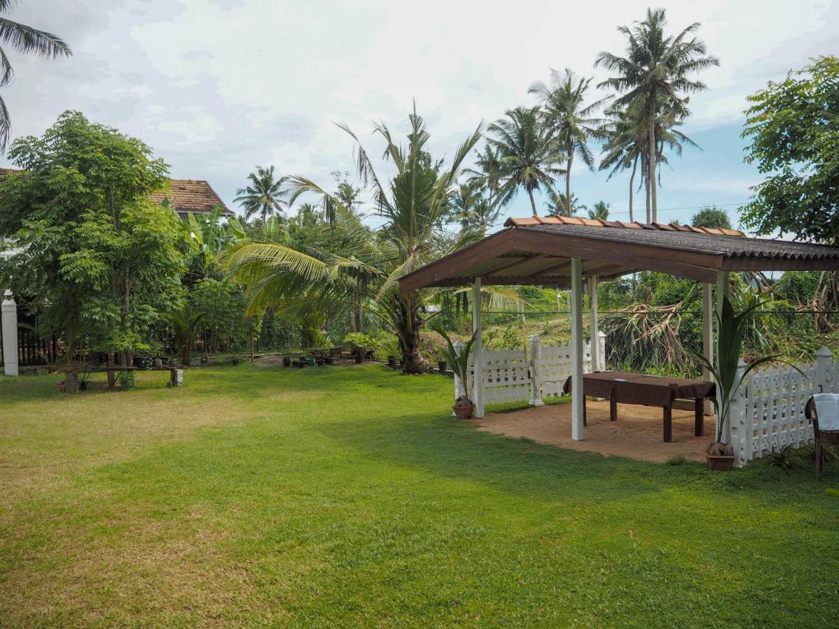 Beach Corner Hotel Weligama Ngoại thất bức ảnh